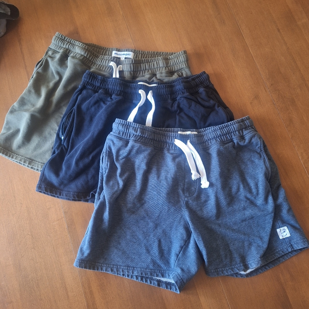 3 Maamgic sweat shorts LARGE charcoal/black/green